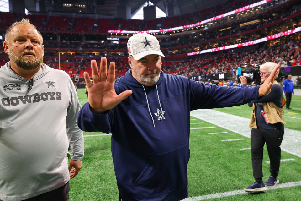 ATLANTA, GEORGIA - NOVEMBER 03: Head coach Mike McCarthy of the Dallas Cowboys leaves the field after a loss to the Atlanta Falcons at Mercedes-Benz Stadium on November 3, 2024 in Atlanta, Georgia. (Photo by Kevin C. Cox/Getty Images)